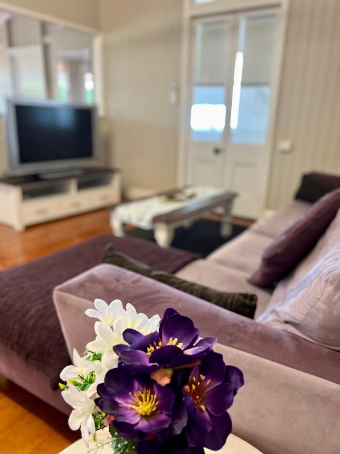 Childers Charmer With Aircon, Wifi & Modern Luxuries 外观 照片